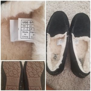 UGG Women's Ansley Black suede